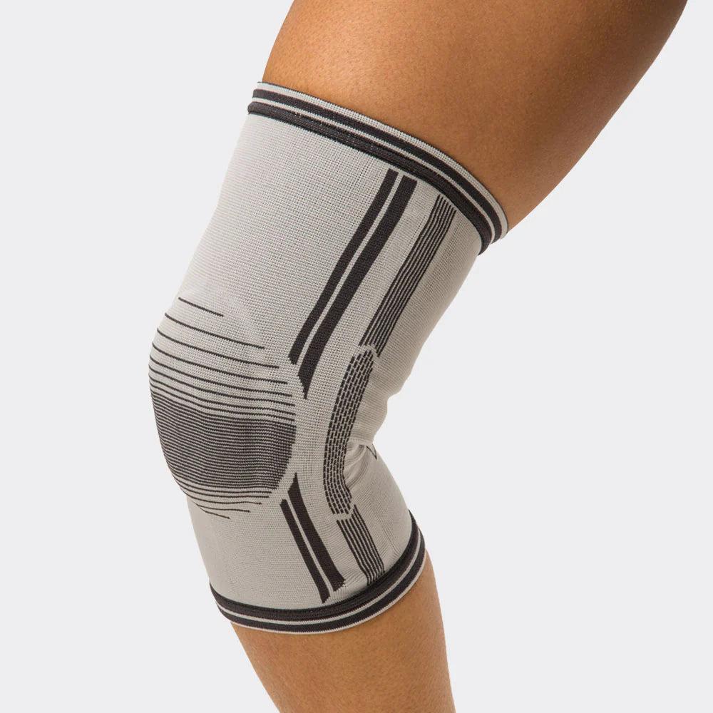 Thermoskin Dynamic Compression Knee Stabiliser - Medium