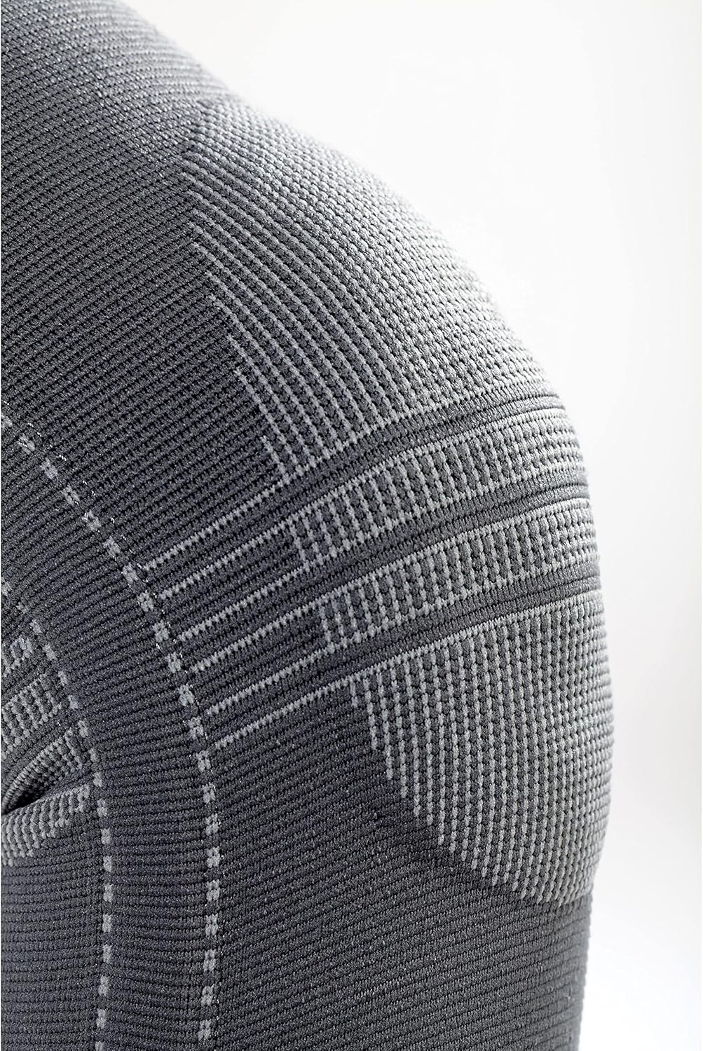 FUTURO Ultra Performance Knee Stabiliser - Medium