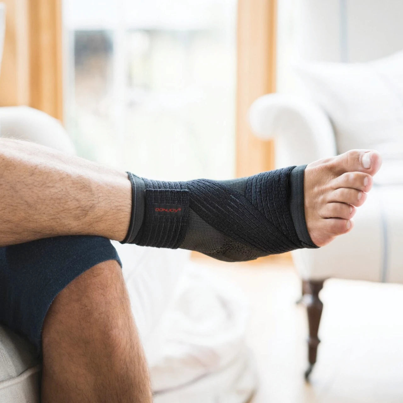 DONJOY Strapilax Elastic Ankle Support - Medium