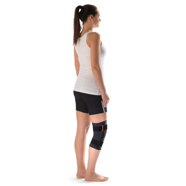DONJOY StabiLax Hinged Elastic Knee Support - Medium